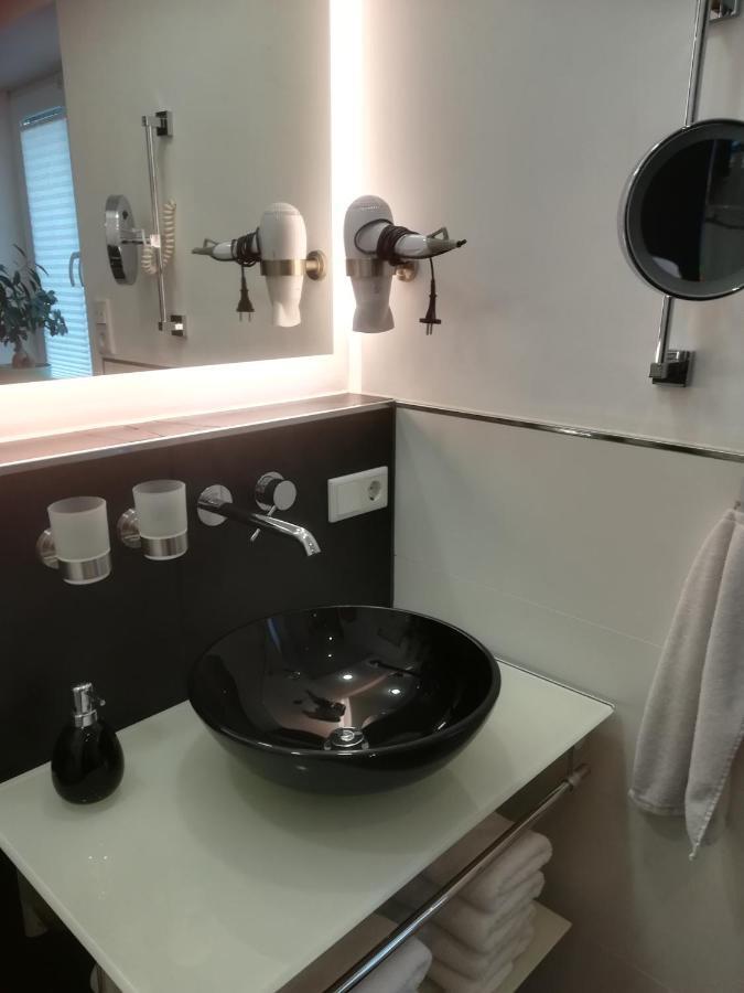 Appartment Fasanenhof Klinikum Und Uni Nah Mit Netflix Kassel Dış mekan fotoğraf